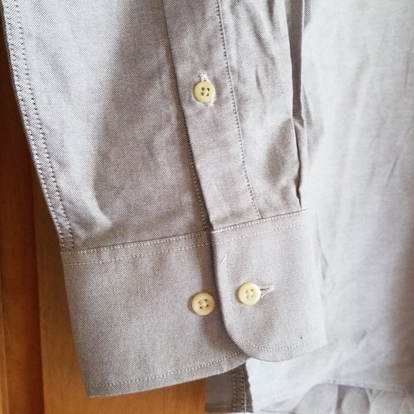 "Izod" Men's Shirt - Picture 3 of 7